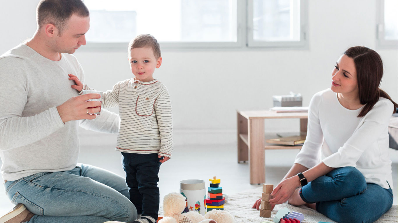 Floortime Eğitimi Nedir? Aileler ve Çocuklar İçin Kapsamlı Rehber
